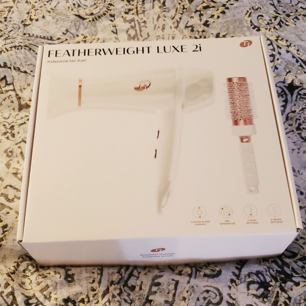 T3 featherweight hair dryer